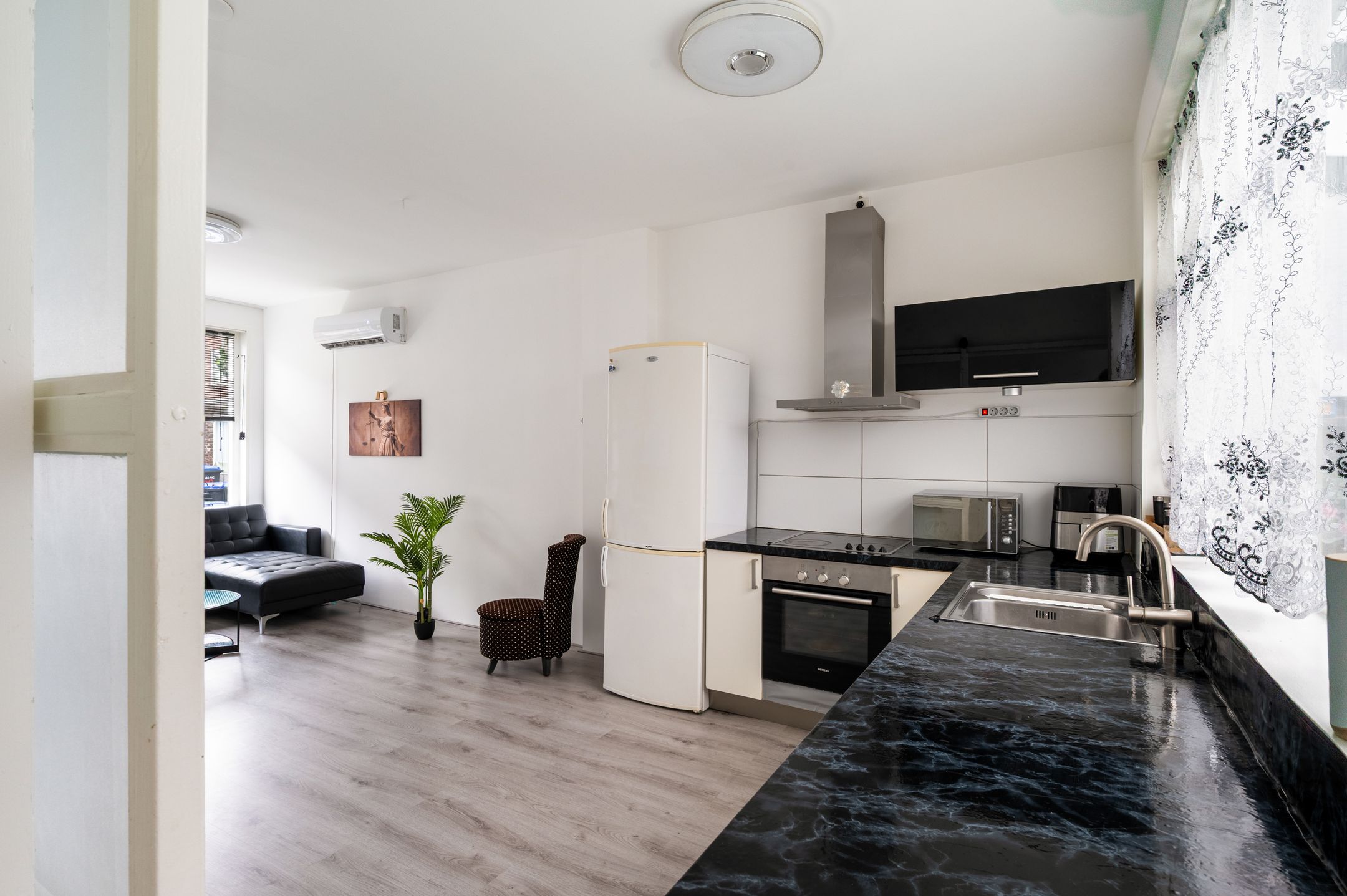 Foto 9 van Van Blanckenburgstraat 4