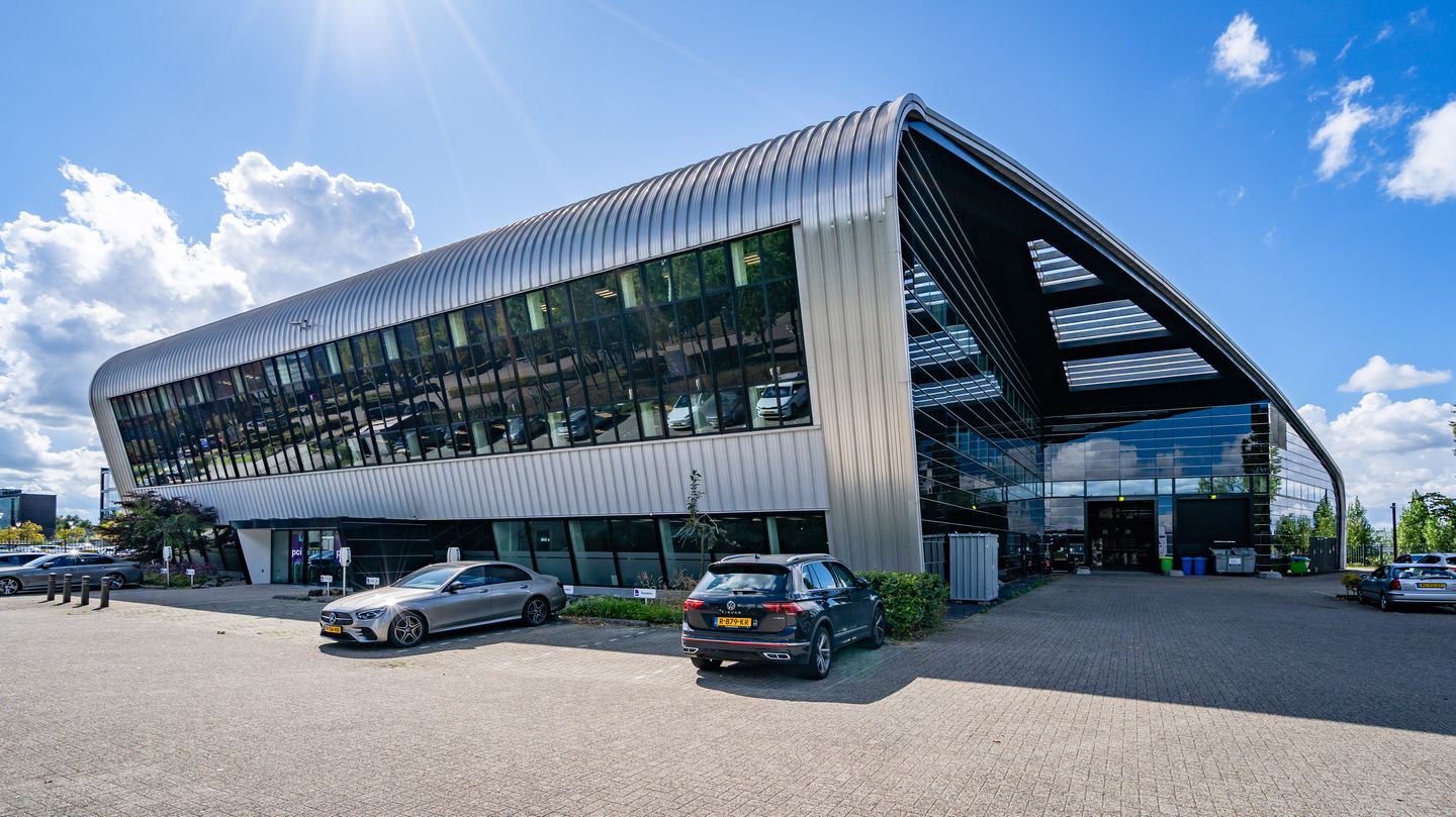 Bekijk foto 1 van New Yorkstraat 66