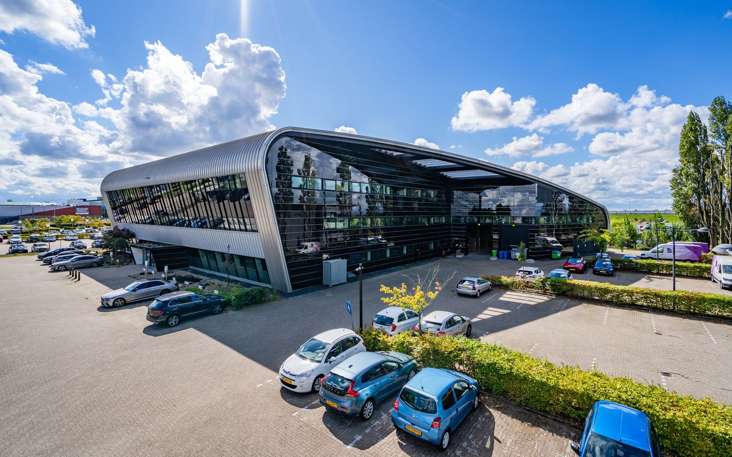 Bekijk foto 2 van New Yorkstraat 66