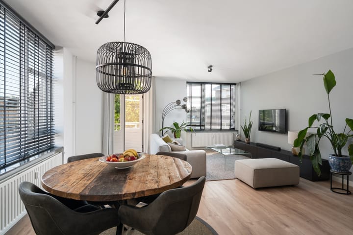 Photo 10 of Christiaan de Wetstraat 4