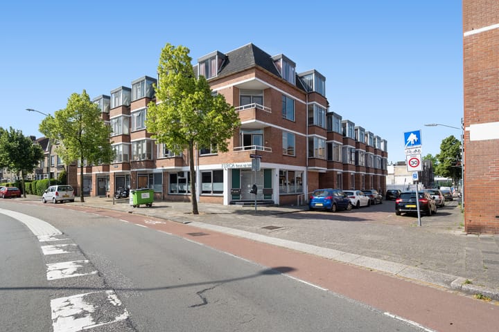 Photo 19 of Christiaan de Wetstraat 4