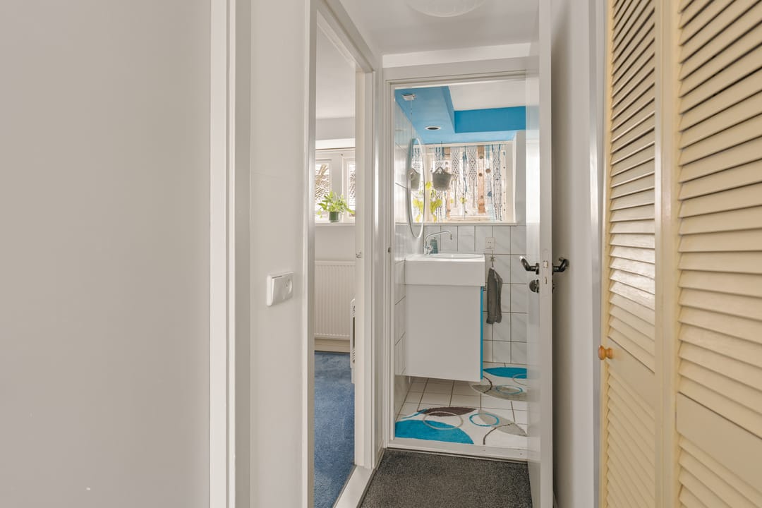 Photo 23 of Johan de Meesterstraat 4
