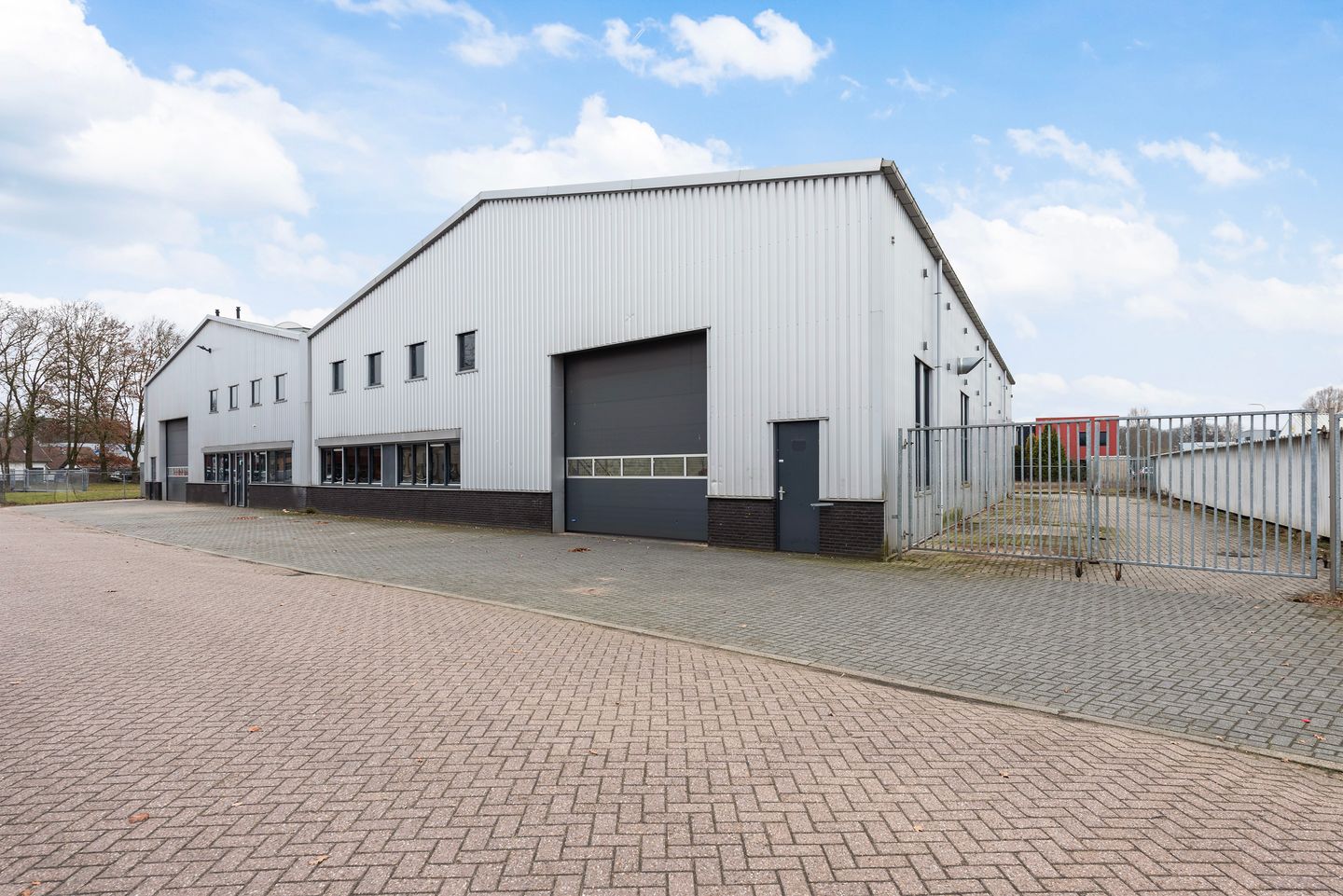 Bekijk foto 2 van Marconistraat 28