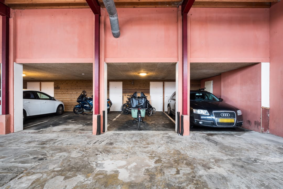 Photo 37 of Dirk Hoogenraadstraat 168-C