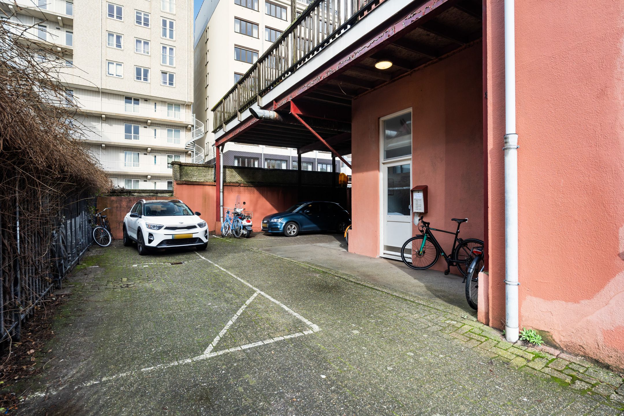 Photo 36 of Dirk Hoogenraadstraat 168-C