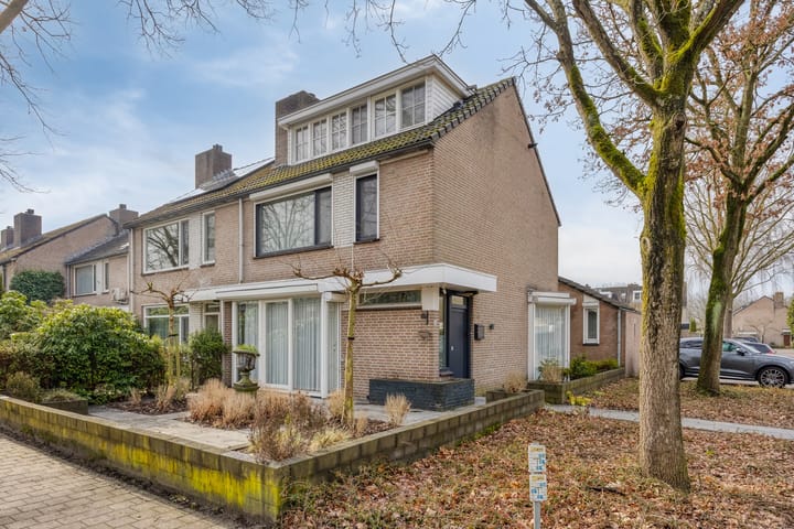 Karel de Stoutelaan 28