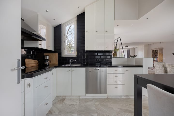 Photo 3 of Karel de Stoutelaan 28