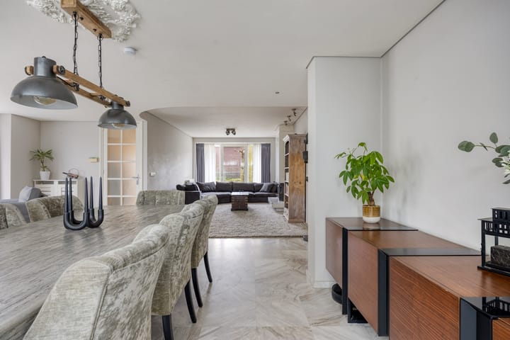 Photo 19 of Karel de Stoutelaan 28