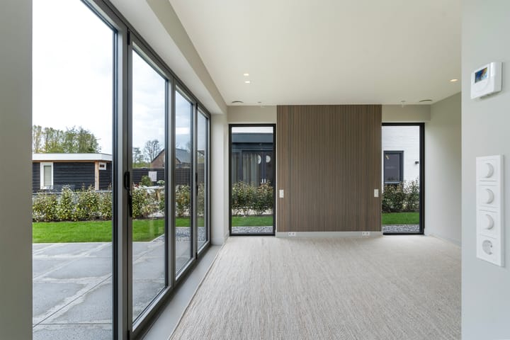 Foto 23 van Burghseweg 74