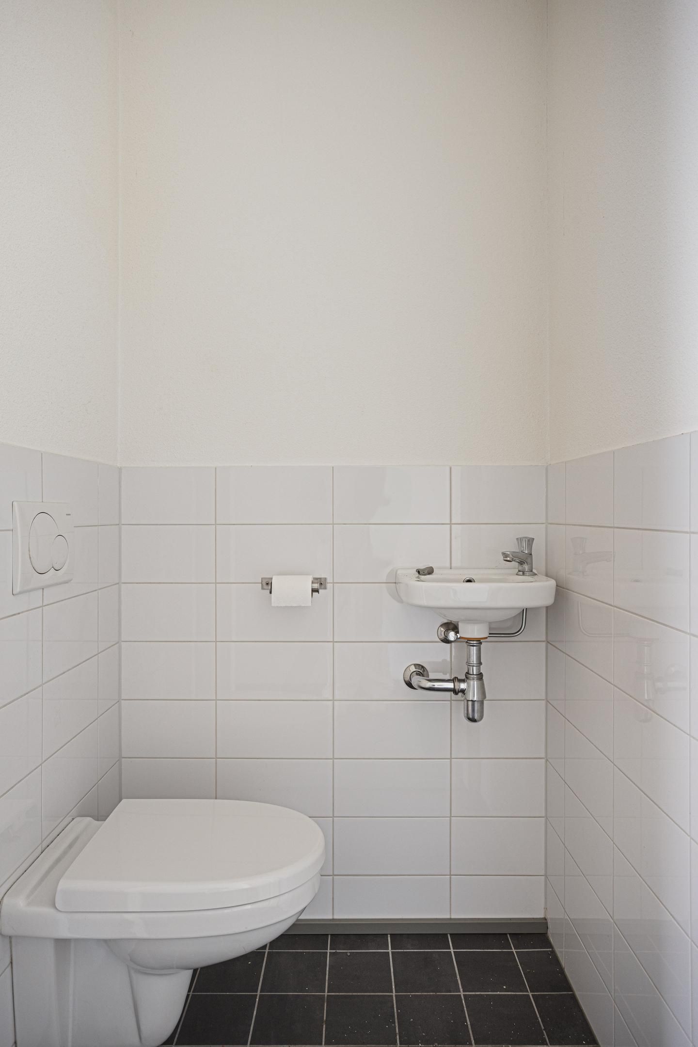 Photo 6 of Demerstraat 2