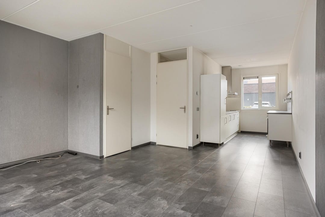 Photo 8 of Demerstraat 2