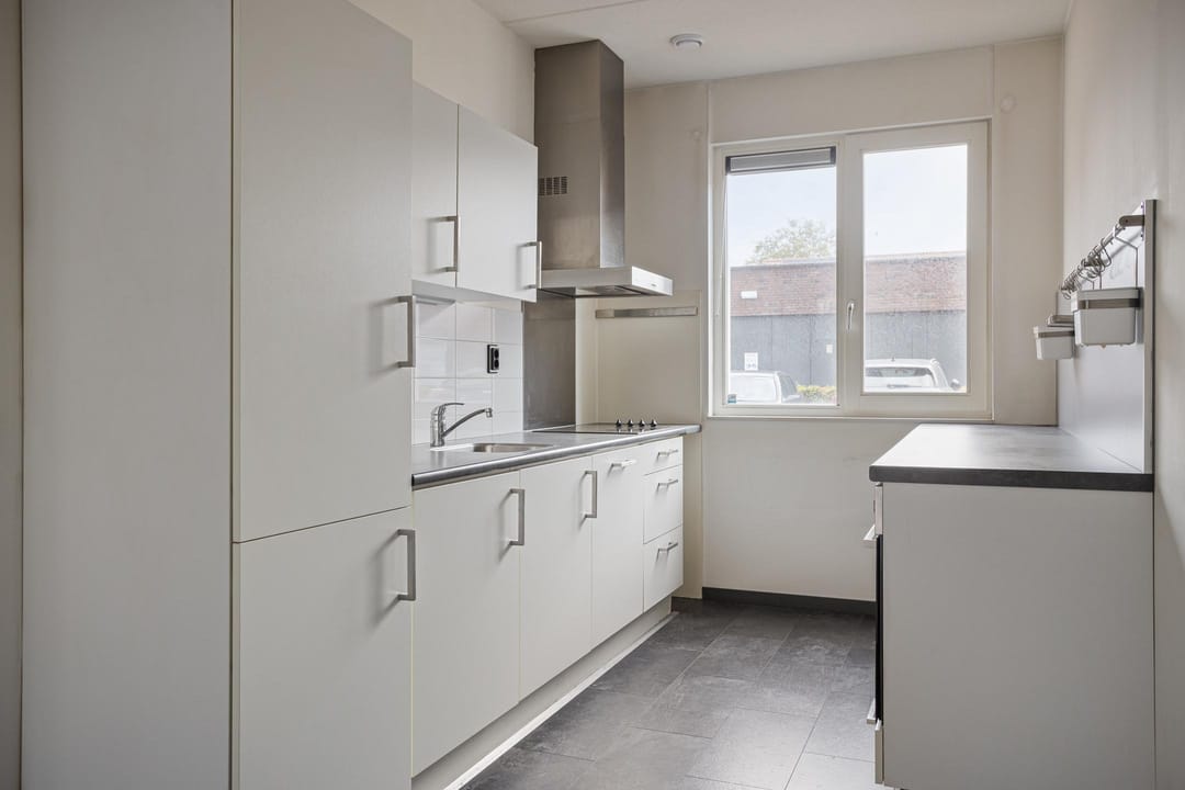 Photo 11 of Demerstraat 2