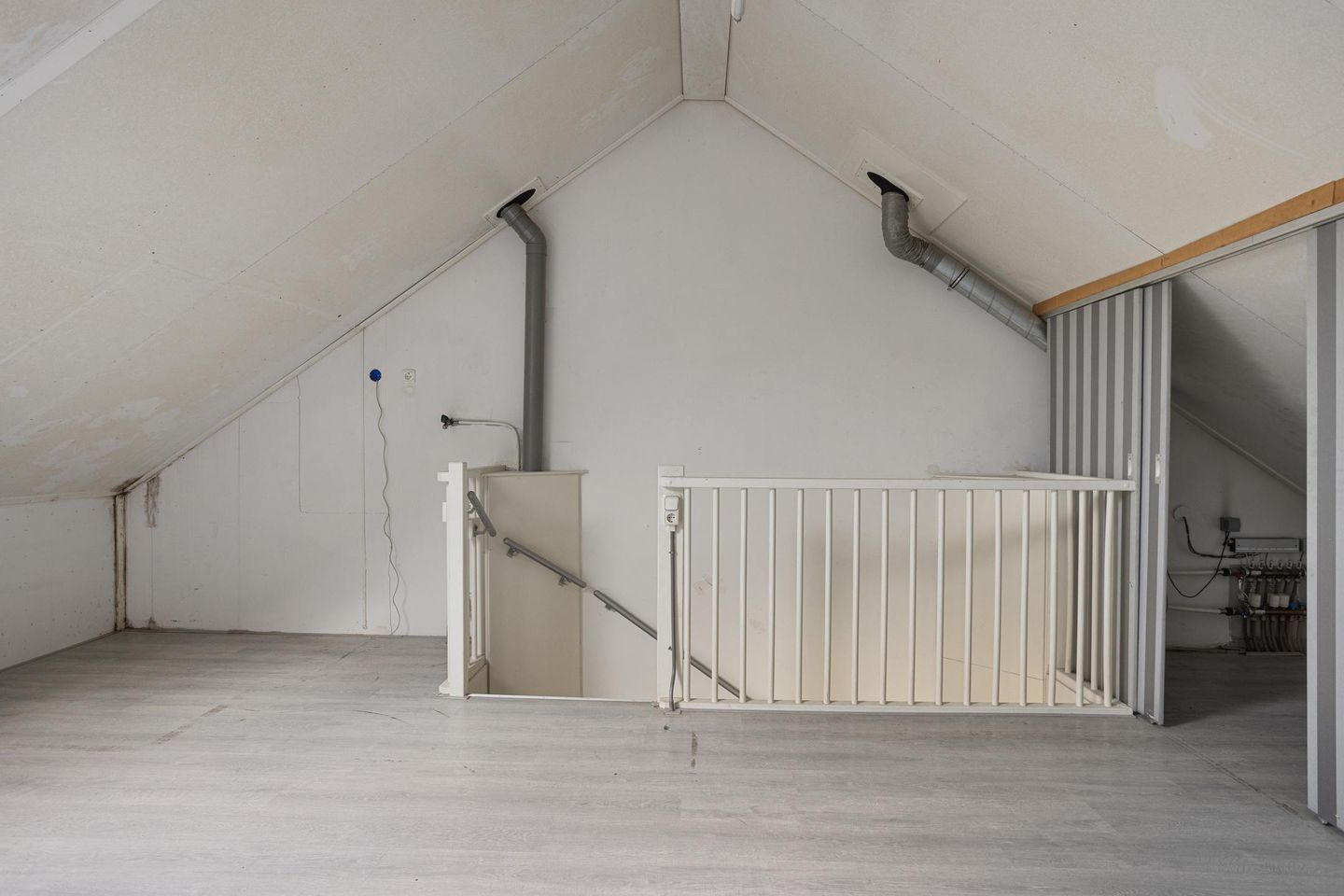 Photo 25 of Demerstraat 2