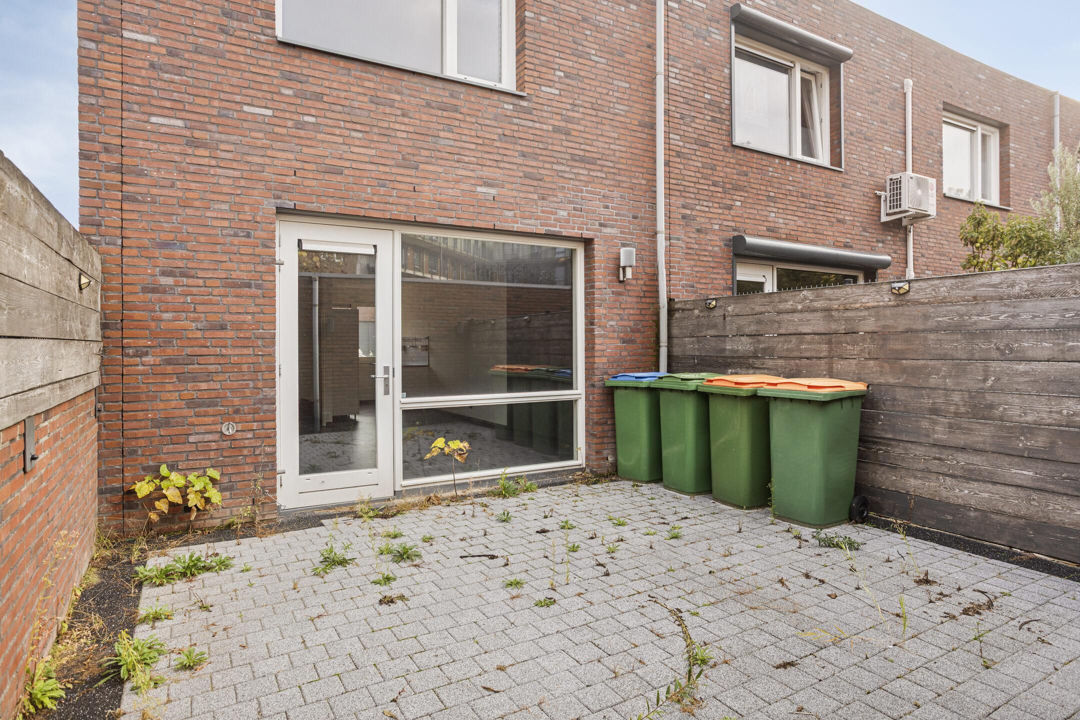 Photo 27 of Demerstraat 2