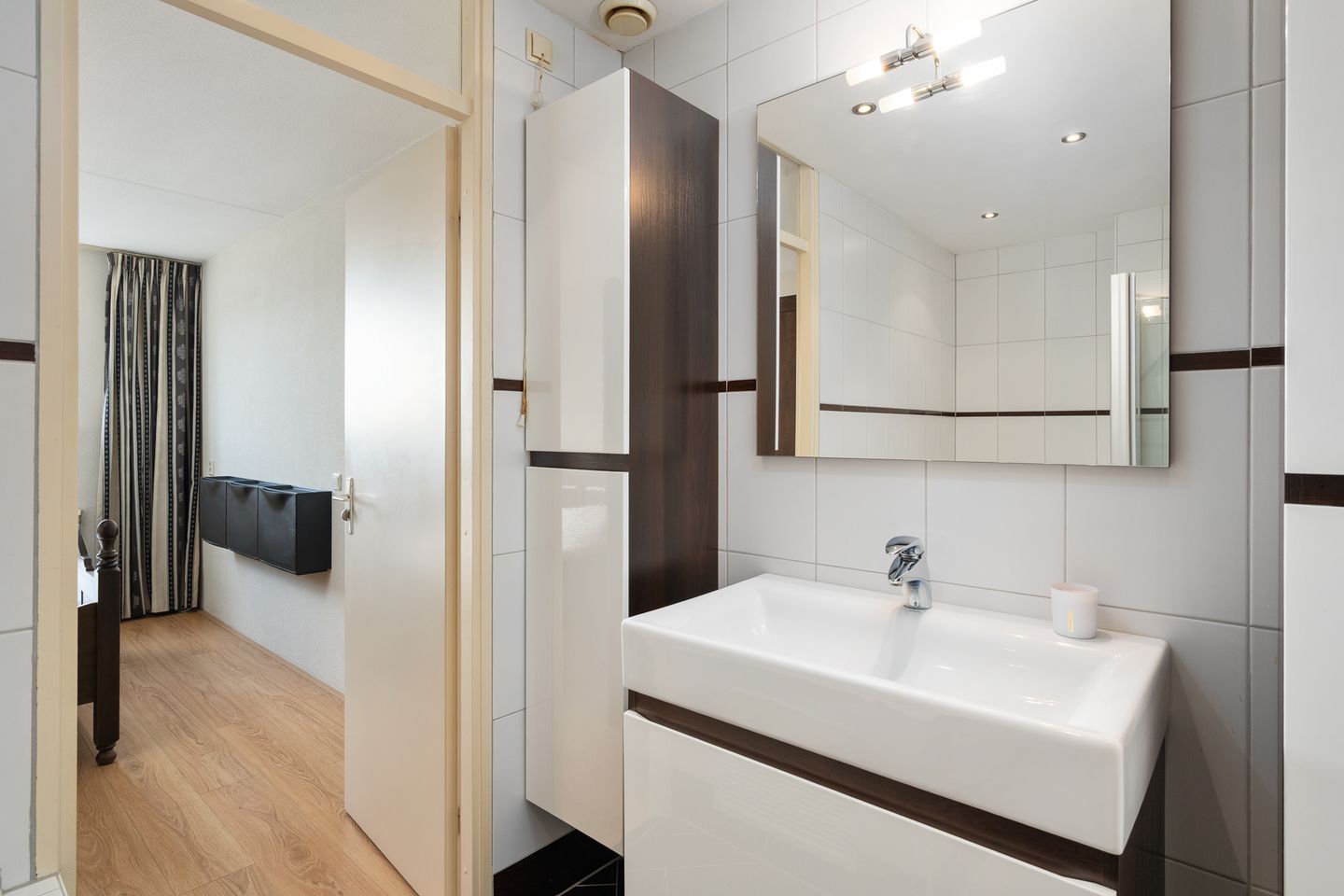 Foto 25 van Van der Dussenvliet 57