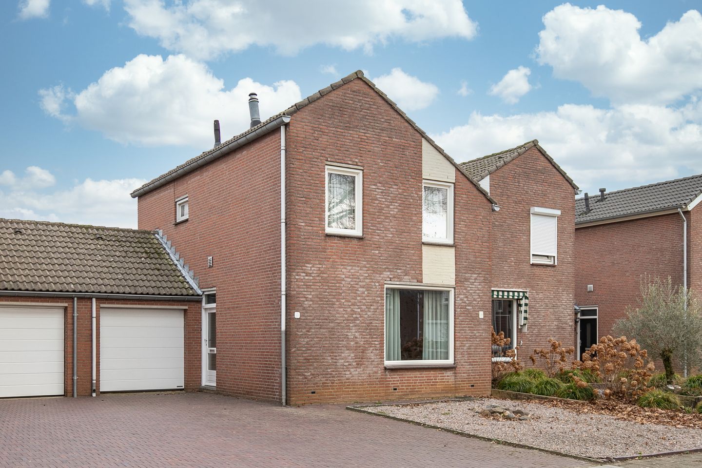 Foto 20 van Roerstraat 9