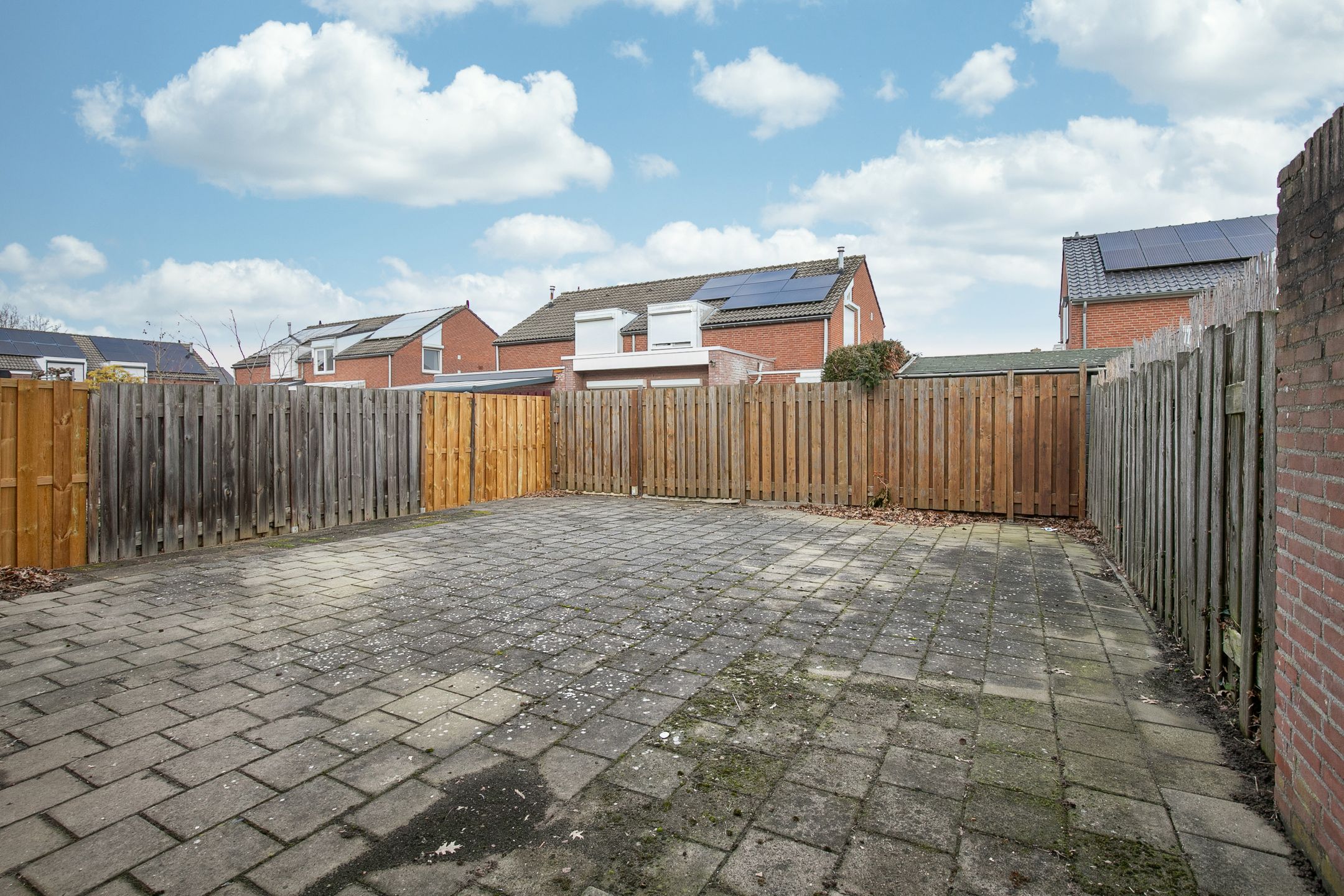 Foto 15 van Roerstraat 9