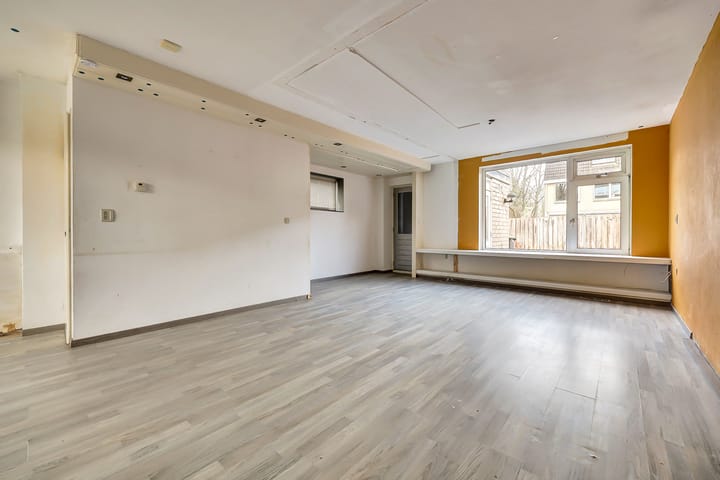 Foto 5 van Rigolettostraat 1