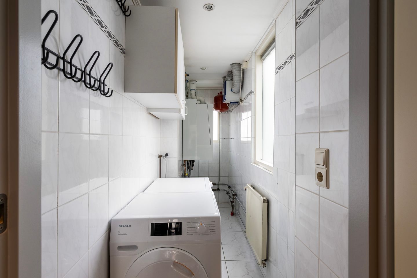 Foto 19 van Rhoonsestraat 28