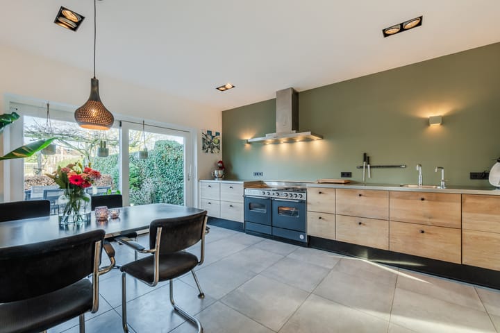 Foto 2 van Vincent van den Heuvelstraat 15