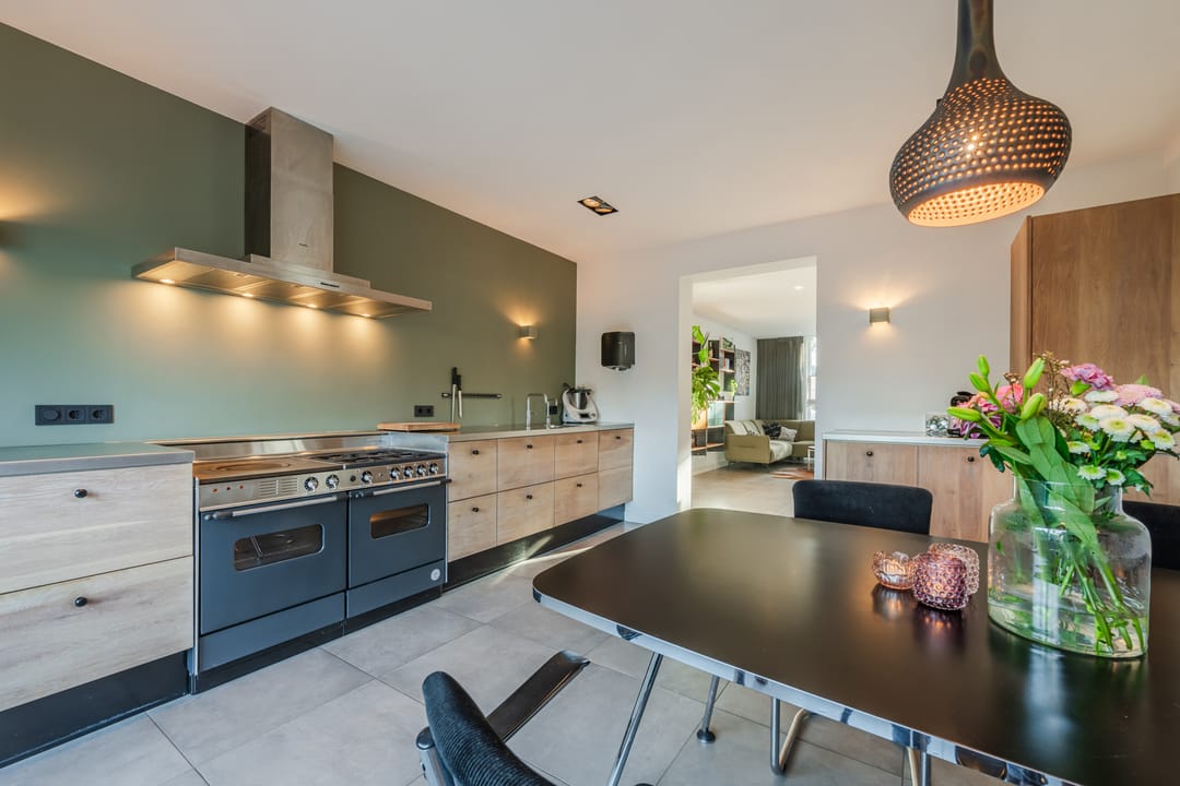 Foto 17 van Vincent van den Heuvelstraat 15