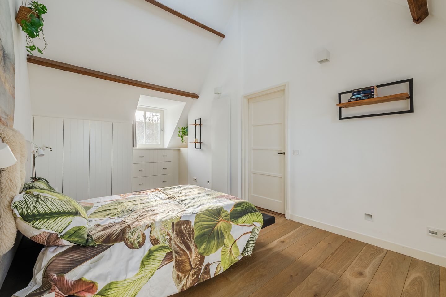 Foto 25 van Vincent van den Heuvelstraat 15