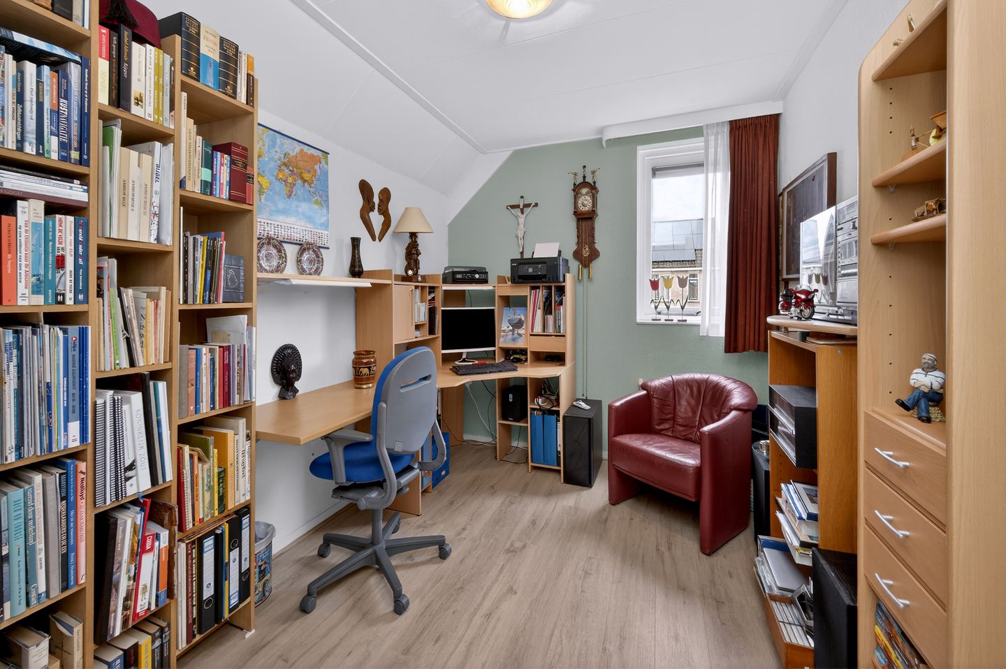 Photo 19 of Honingraat 11