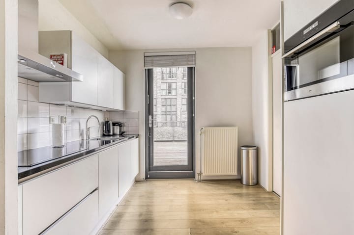 Photo 9 of Carolina van Nassaustraat 69