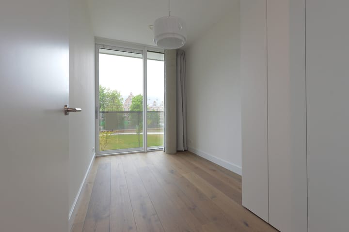 Foto 15 van Oostduinplein 240