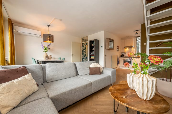 Photo 4 of Lakenweversplein 26-D