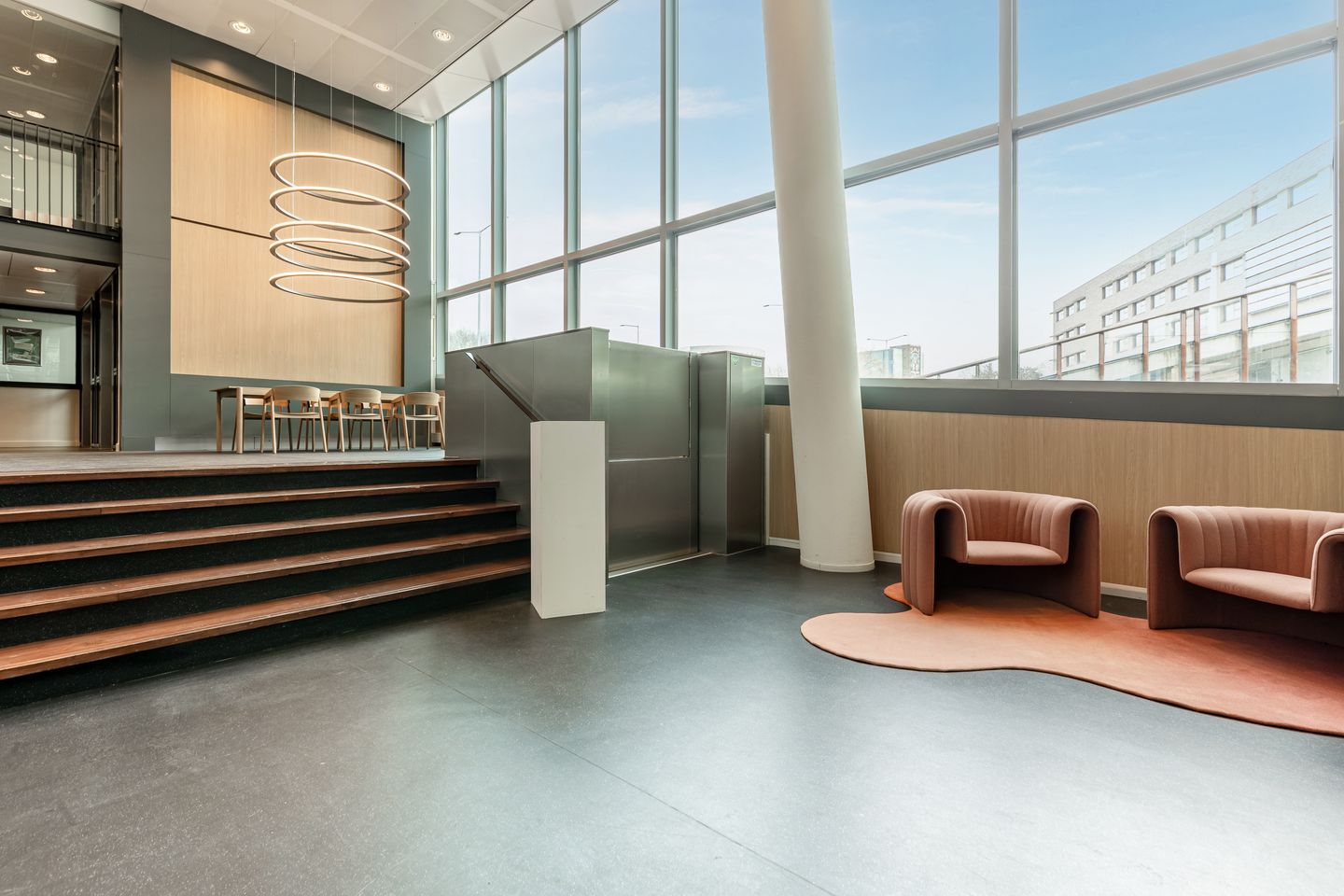 Bekijk foto 2 van Kennedyplein 1-13