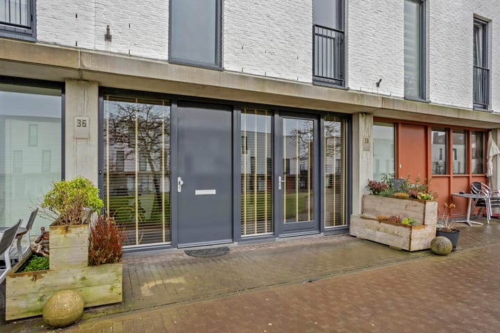 Foto 4 van Buenos Aireshof 36