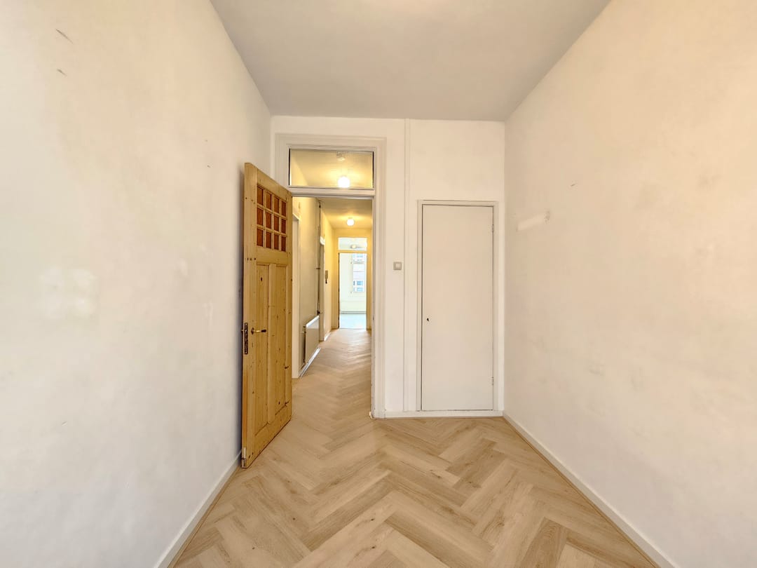 Photo 17 of Johannes Verhulststraat 175-2