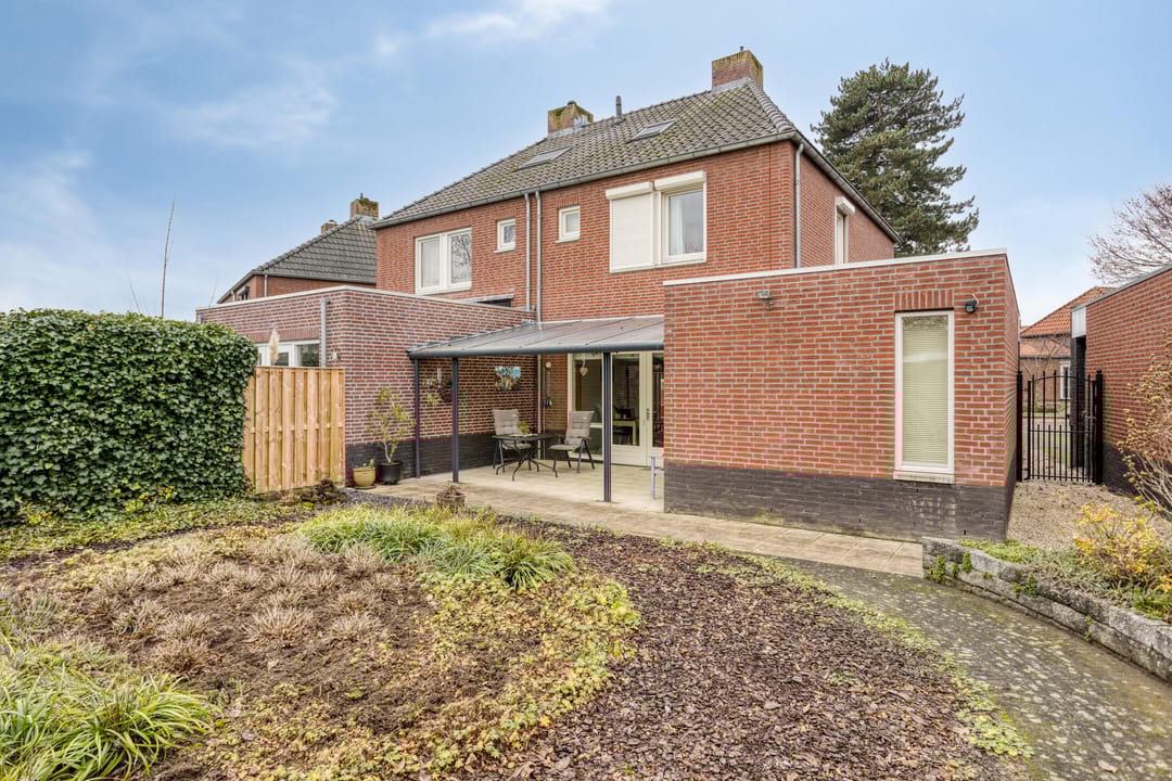 Photo 32 of Professor Schreinemakersstraat 29