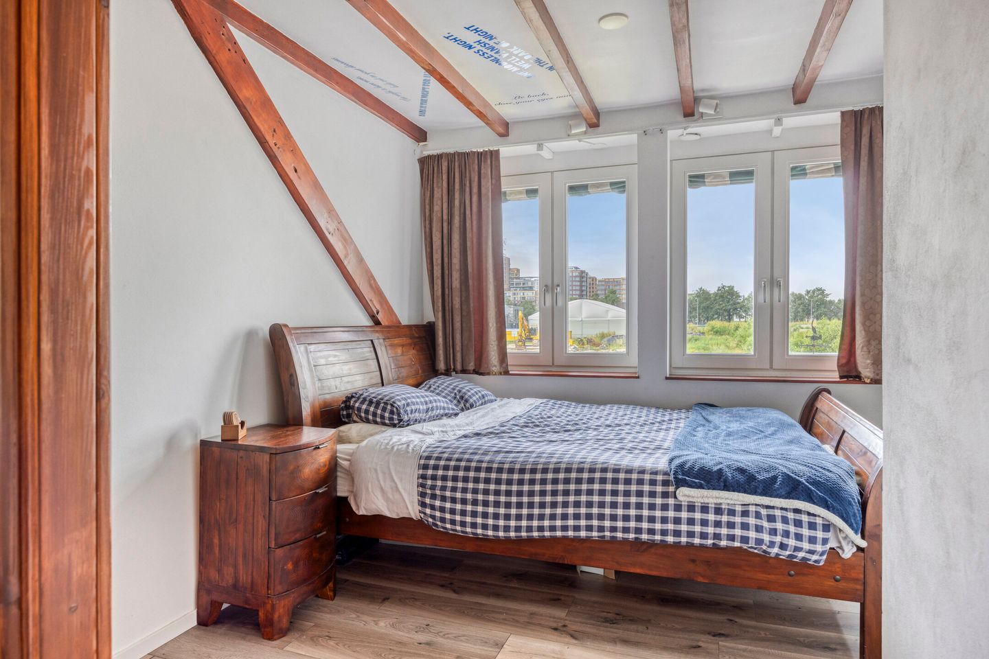 Foto 34 van Valkstraat 53