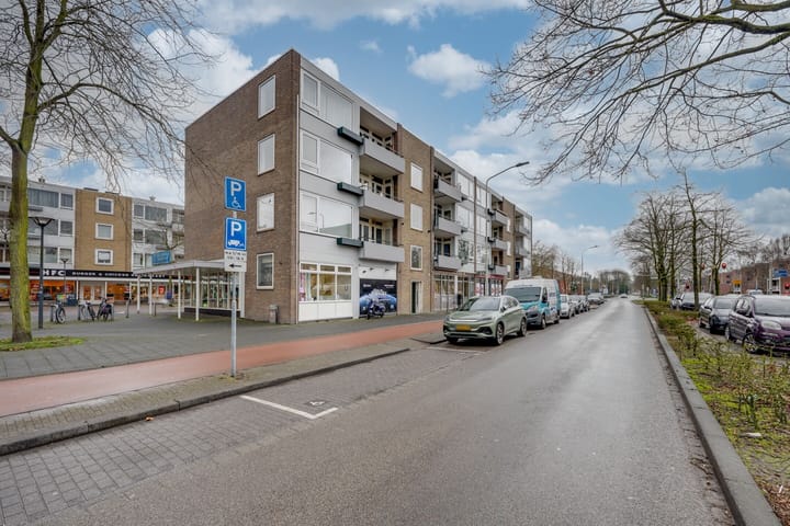 Photo 4 of St. Ignatiusstraat 24-A