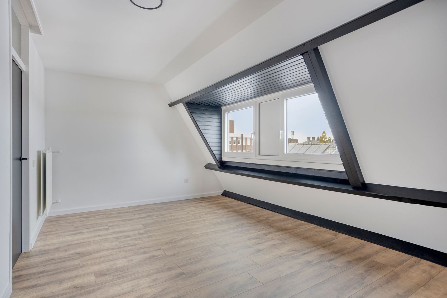 Foto 19 van Kloosterraderstraat 60