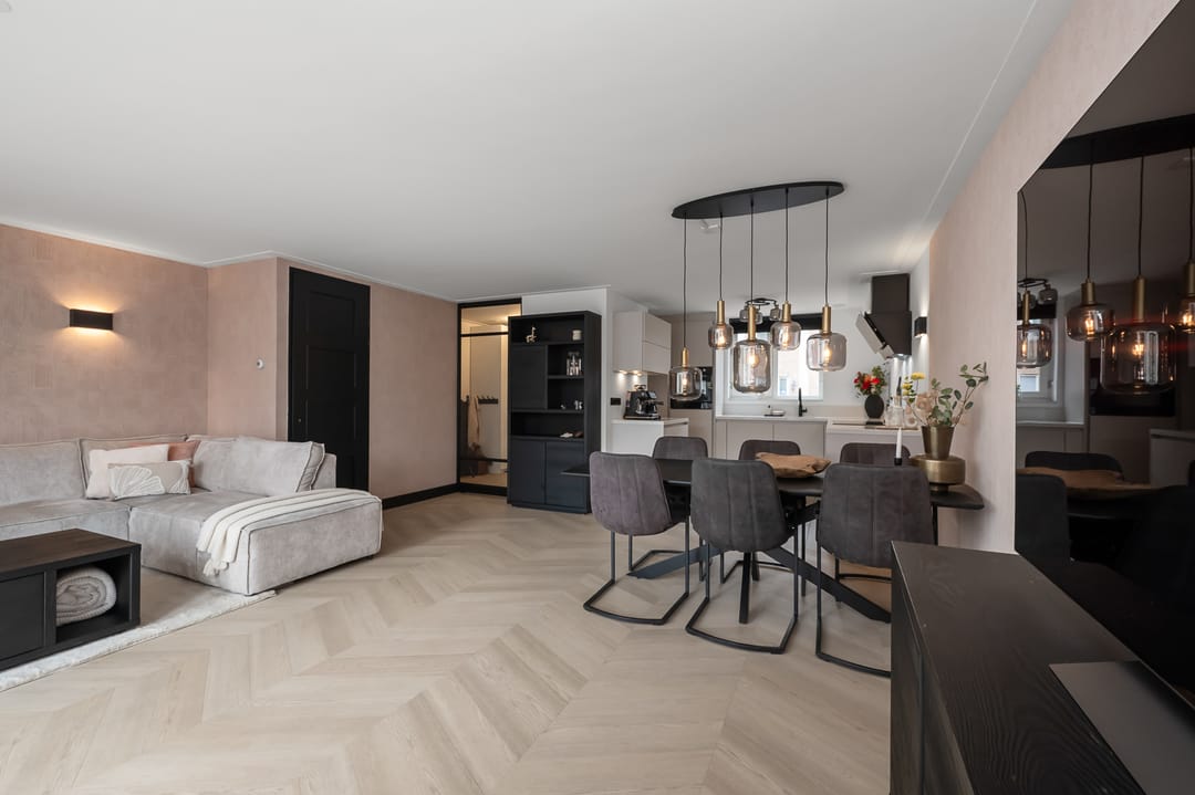 Photo 1 of Blauwe Ring 75