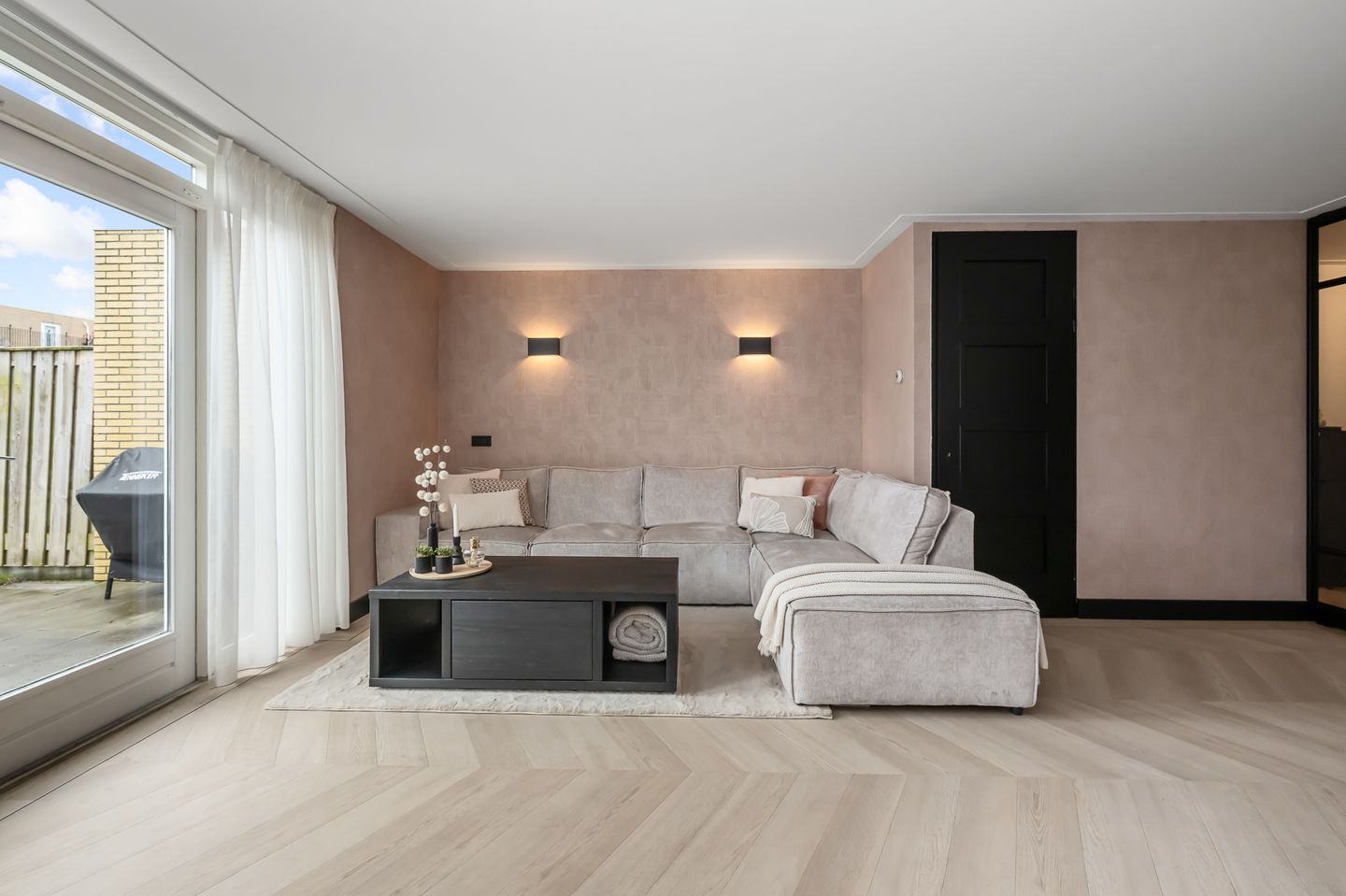 Photo 5 of Blauwe Ring 75