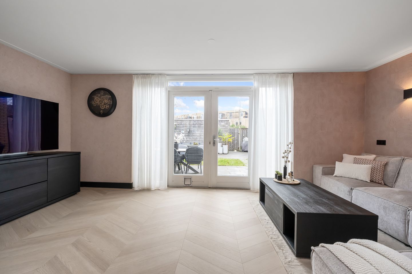 Photo 10 of Blauwe Ring 75