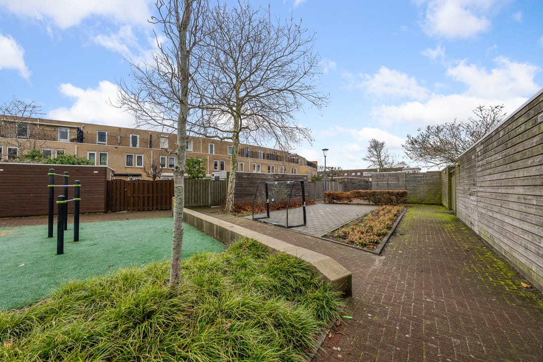 Photo 32 of Blauwe Ring 75