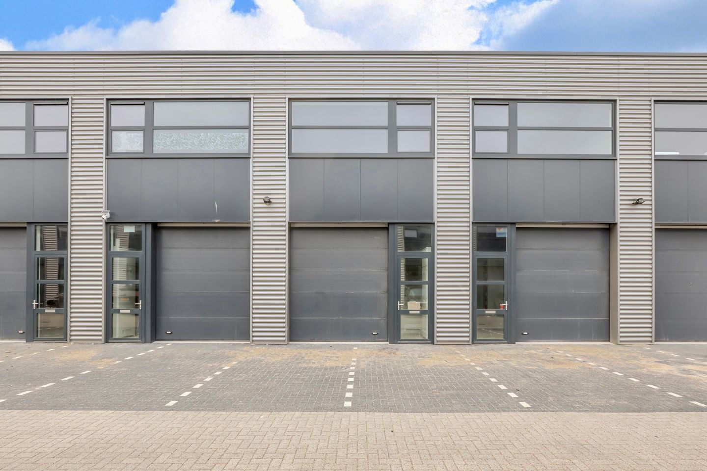 Bekijk foto 1 van Strijkviertel 56-K