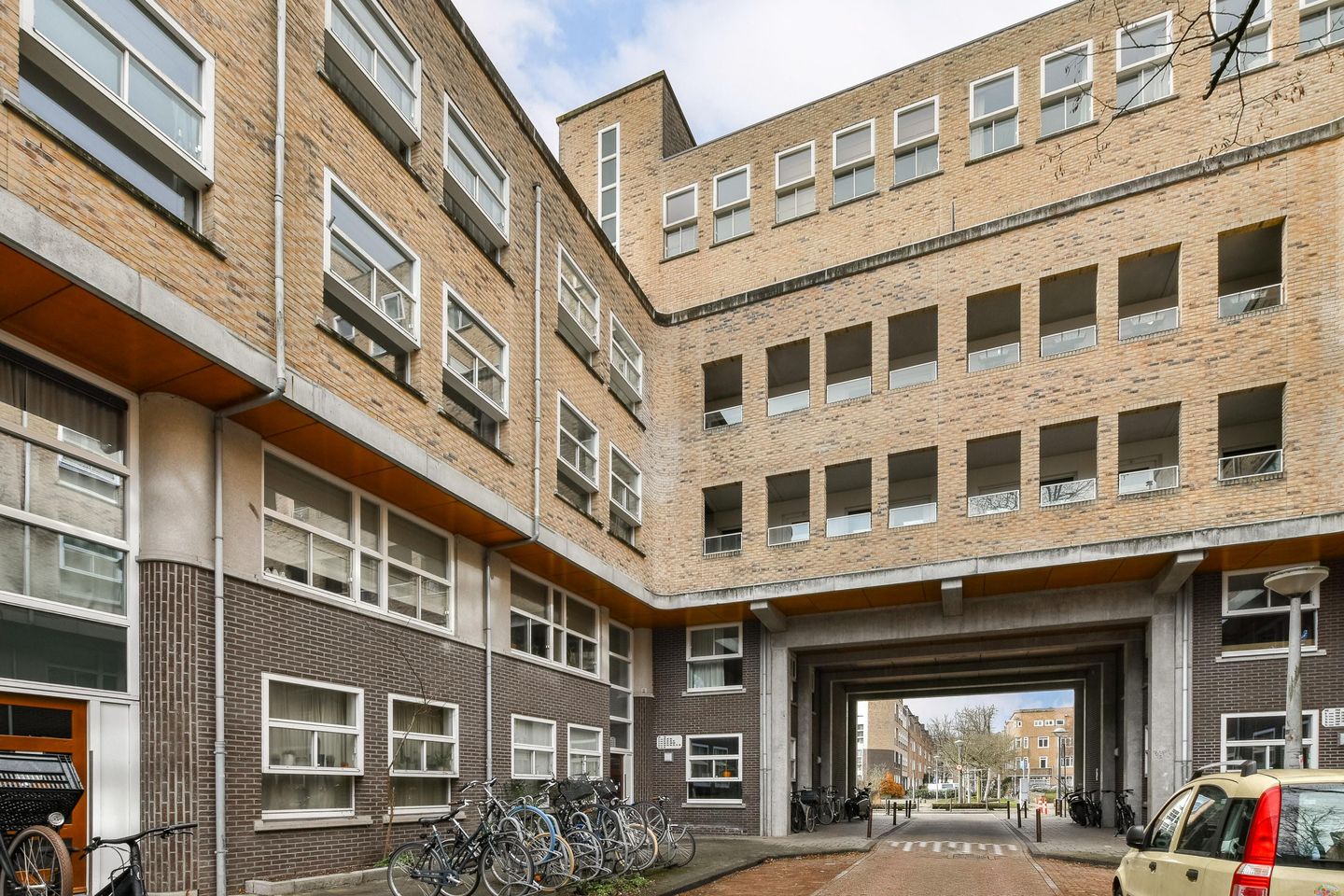 Photo 1 of Meerhuizenstraat 11-P