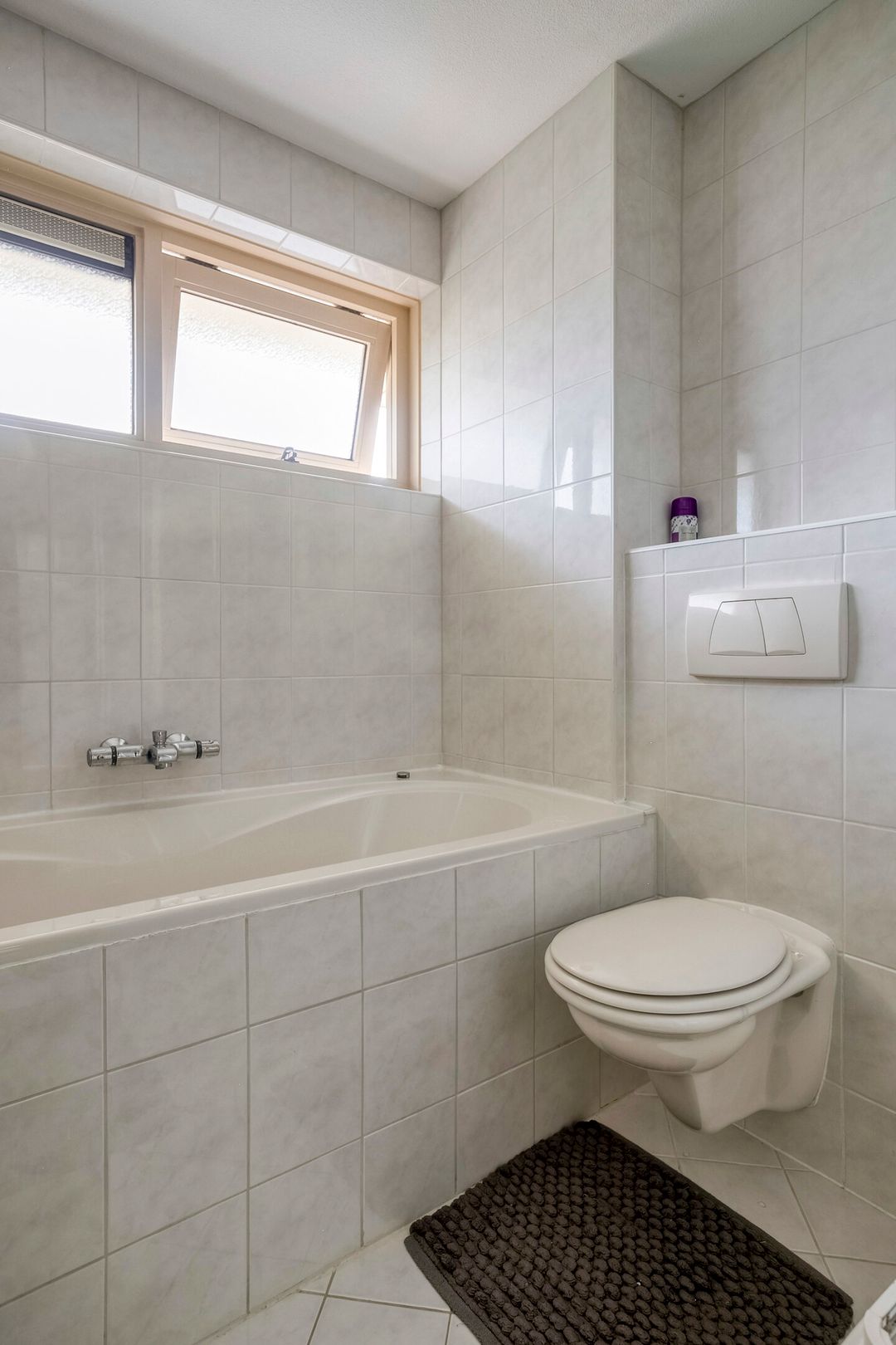 Photo 22 of Vasalisstraat 34