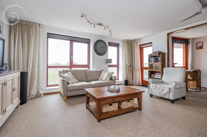 Photo 4 of Waterlinze 50