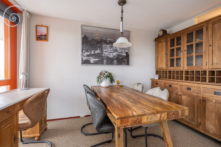 Photo 14 of Waterlinze 50