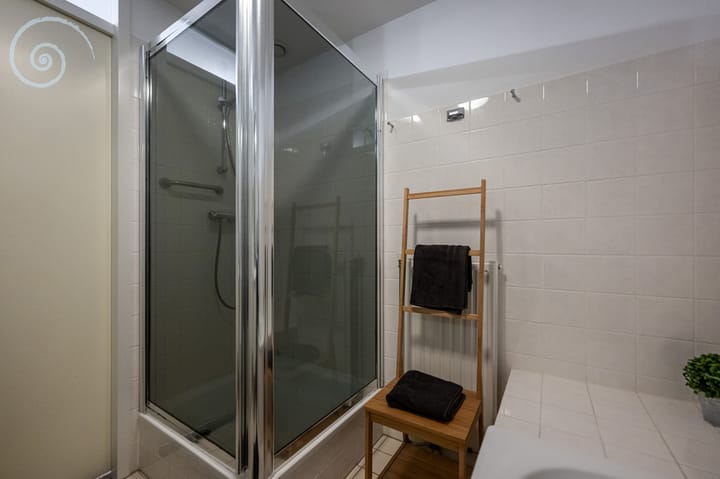 Photo 16 of Waterlinze 50