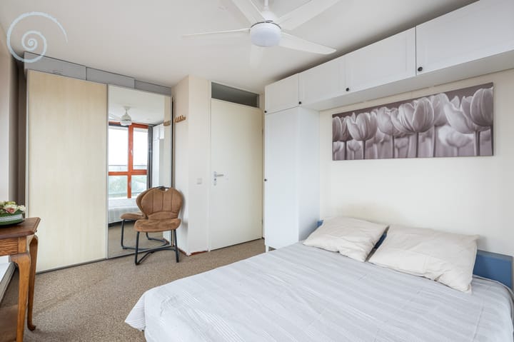 Photo 20 of Waterlinze 50