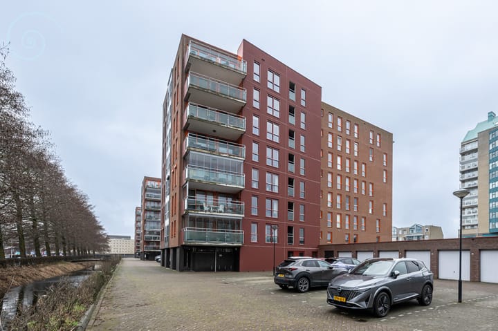 Photo 24 of Waterlinze 50