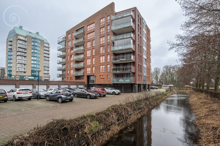 Photo 25 of Waterlinze 50